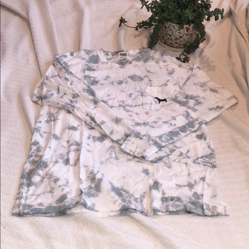 Long sleeve tie dye VS PINK shirt👻